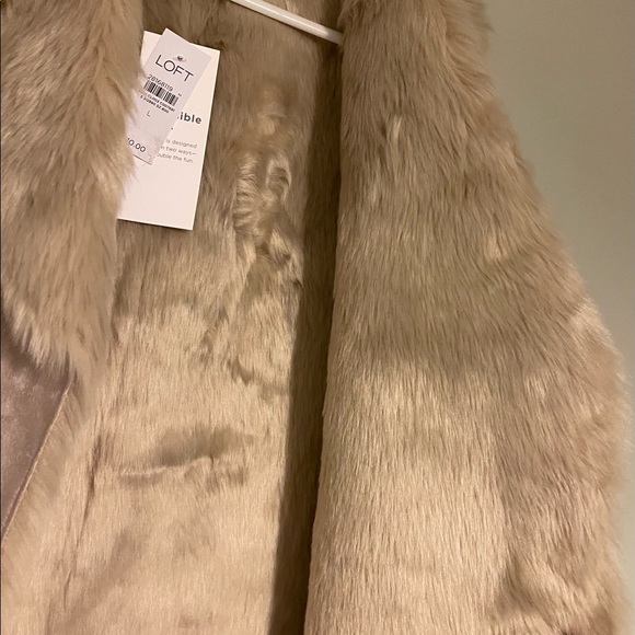Brans new fur vest - Picture 7 of 7